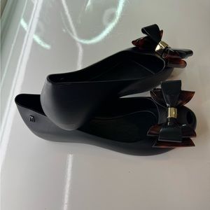 Melissa flats Black w/ tortoise bow peep-toe size 9